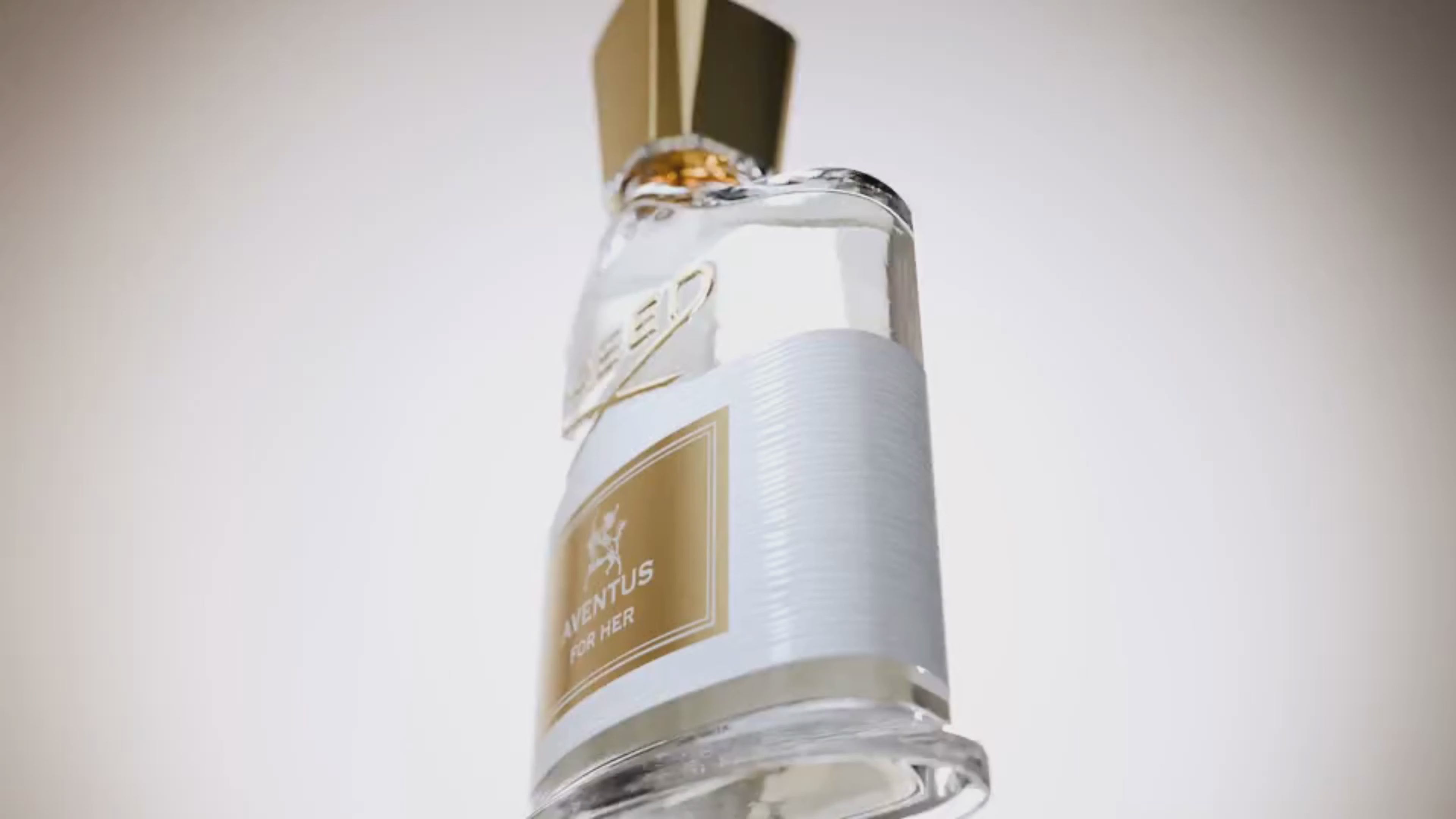 Aventus For Her | Women's Woody Fresh Fragrance | Bergamot